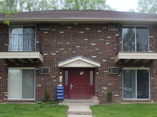 1315 Meadowcreek Dr., 1315 Meadowcreek Dr APT 202, Pewaukee, WI 53072