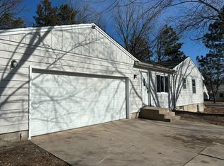 5201 Xerxes Ave N, Brooklyn Center, MN 55430