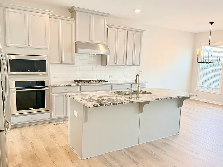 860 Sunset Park Dr — Photo 8