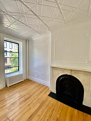 Rented by CMV Realty Inc. | media 10