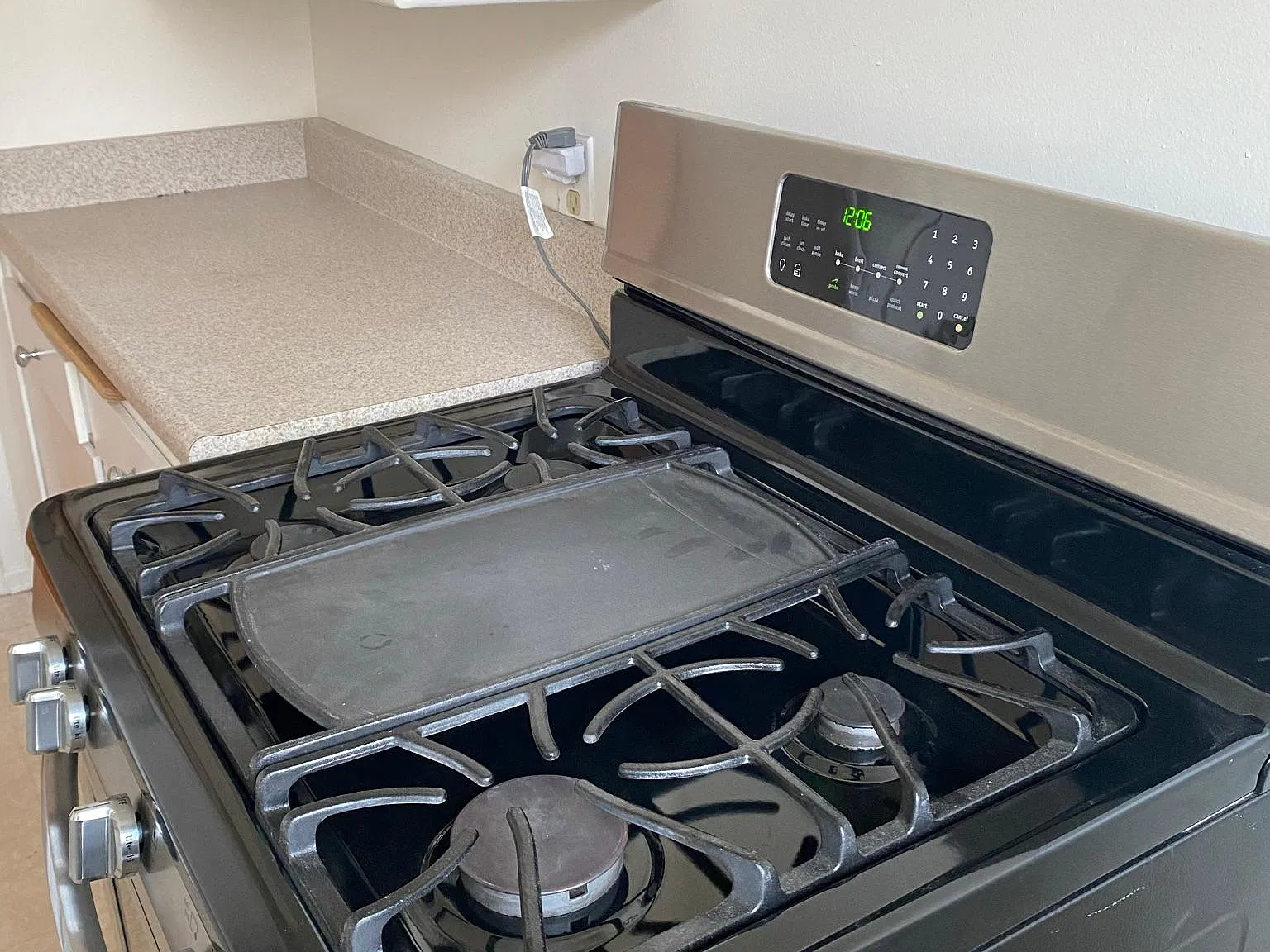 1 bed, 650 sqft, $1,895 — Photo 3
