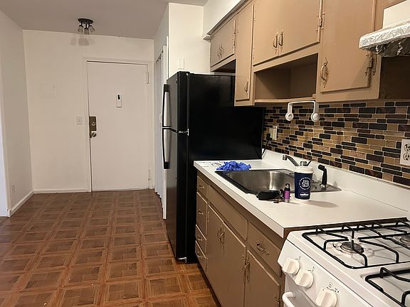 4th image of 182 Kearsing Pkwy APT H