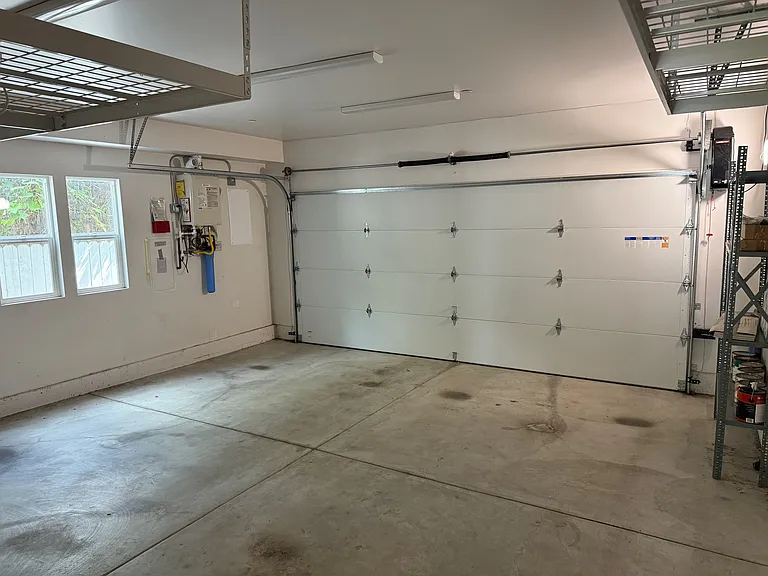 130 N Lincoln Ave — Photo 33