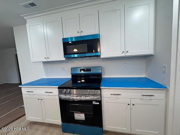 5th image of 161 King Road