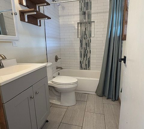5th image of 729 48th Ave N