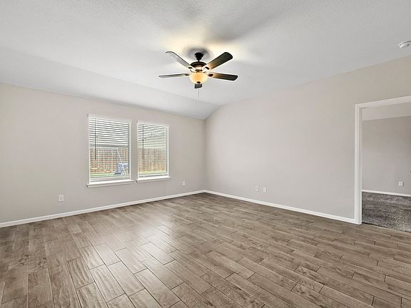 4th image of 6140 Blacksmith Ave