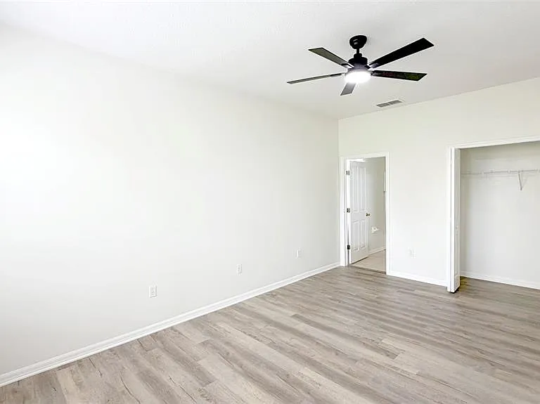 203 Madison Cir — Photo 15