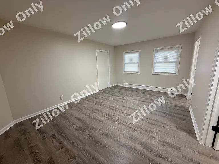 739 Cherry St — Photo 7