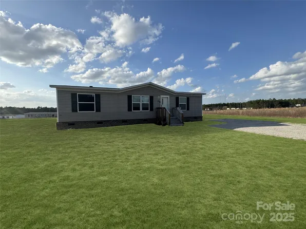 208 Steen Rd, Mount Croghan, SC 29727