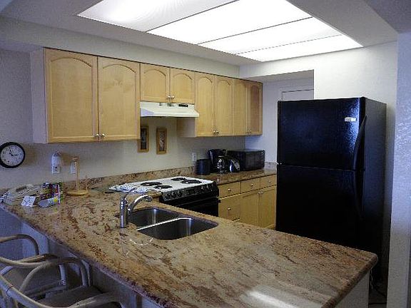 3rd image of 500 Padre Blvd #903