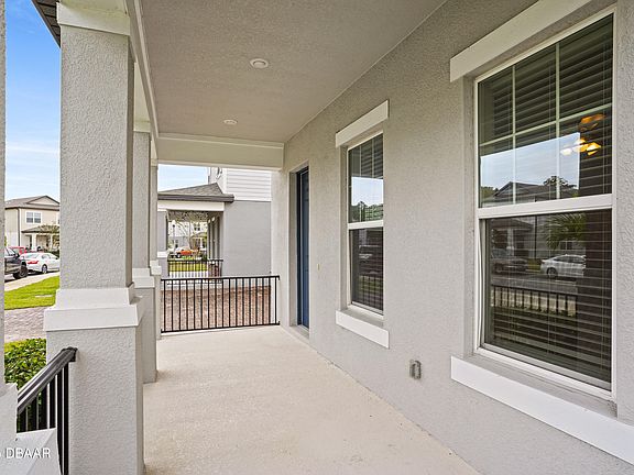 2nd image of 518 Venetian Palms Blvd