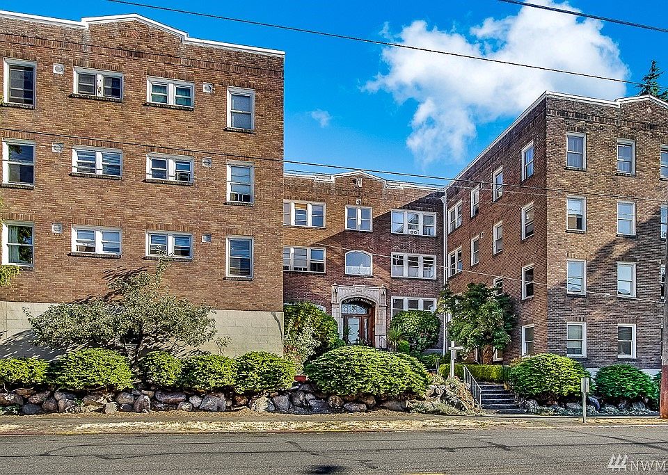 1st image of 220 W Olympic Pl APT 305