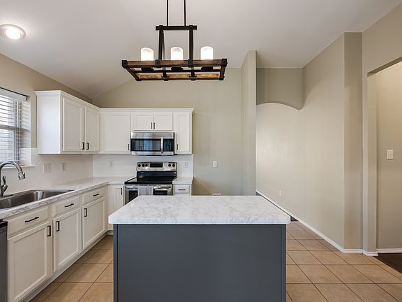 4th image of 10408 Nelson Dr