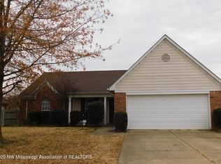 804 Sweetwater Dr, Southaven, MS 38672