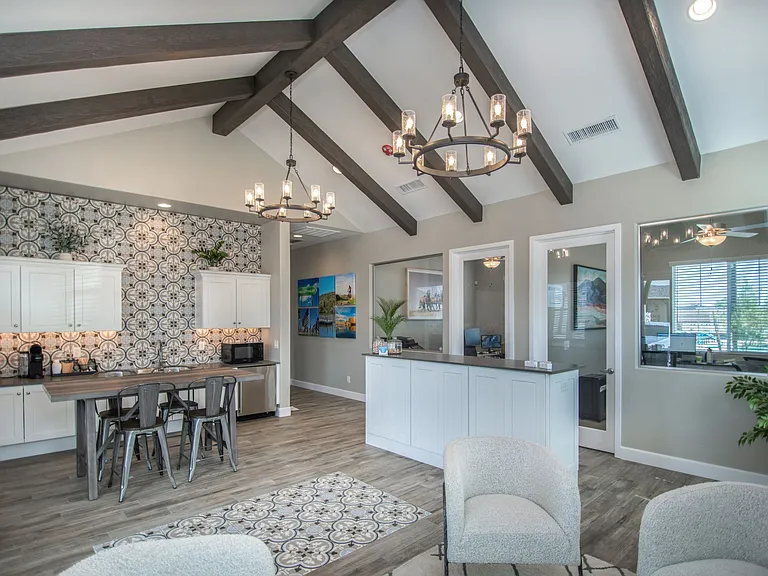 Leasing Center