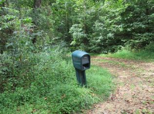 71 Hornal Ln, Mc Ewen, TN 37101