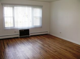 1507 Emerson St APT 2C, Evanston, IL 60201