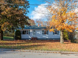 41 Columbia St, Houlton, ME 04730