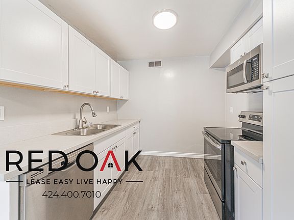 3rd image of 10741 Moorpark St APT 5
