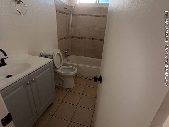 4th image of 409 Stephens Dr APT 14