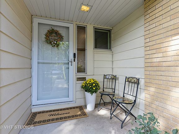 4th image of 2834 Orchard Ln
