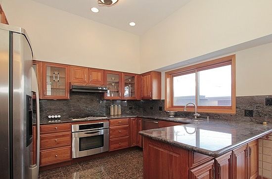 5th image of 2820 S Thomas Barclay Dr