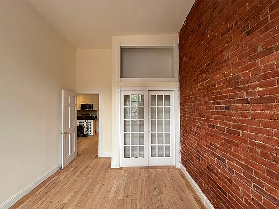 5th image of 307 E 37th St #S