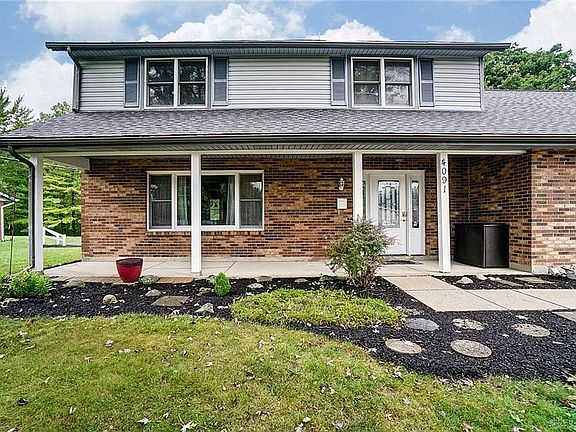 2nd image of 4091 Gateway Dr