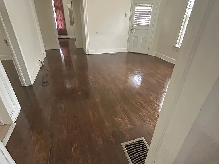 21 Lincoln Ave #2 — Photo 1