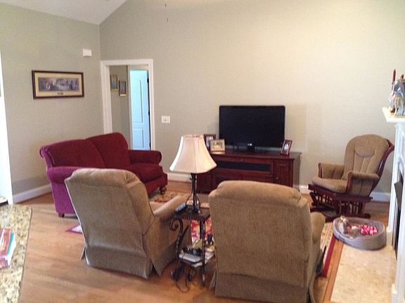 4th image of 101 S Merganser Dr