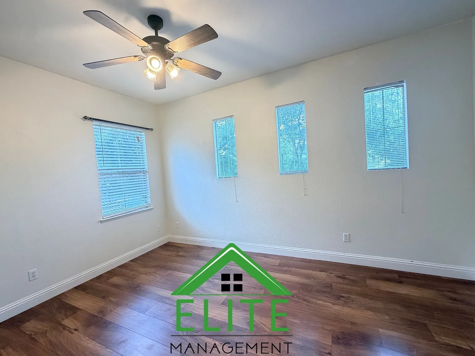 5 bed, 3098 sqft, $3,995 — Photo 2