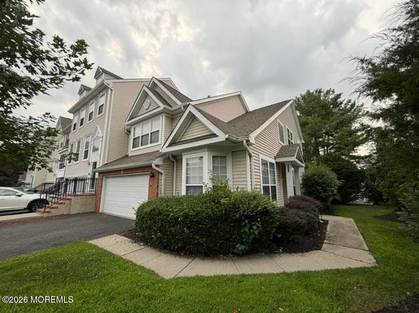222 Hidden Lake Dr, Morganville, NJ 07751