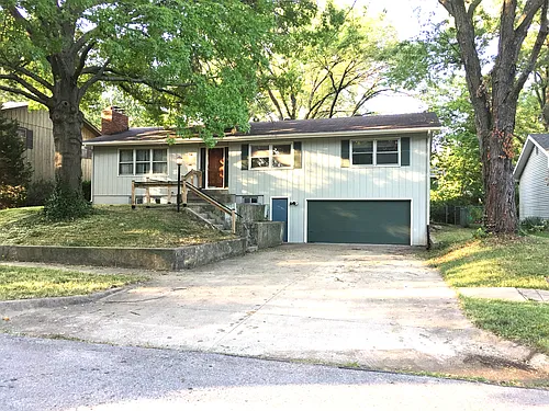 2409 Manchester Rd Photo 1