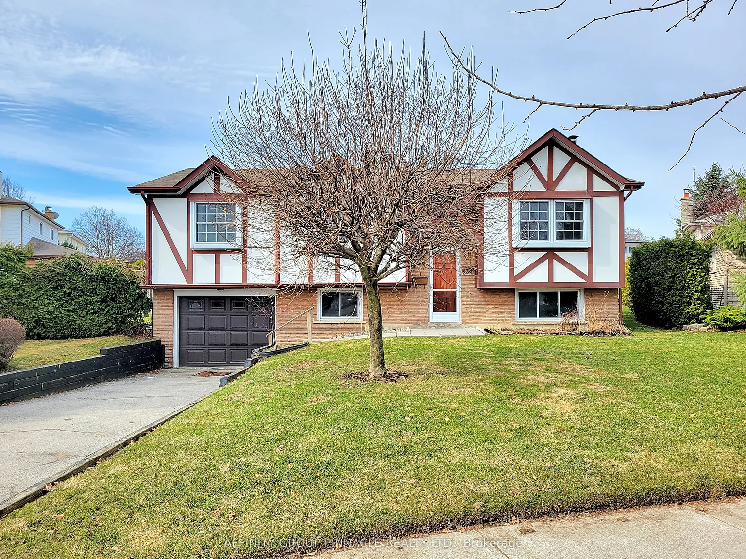 2338 Dorothea Ct photo 1