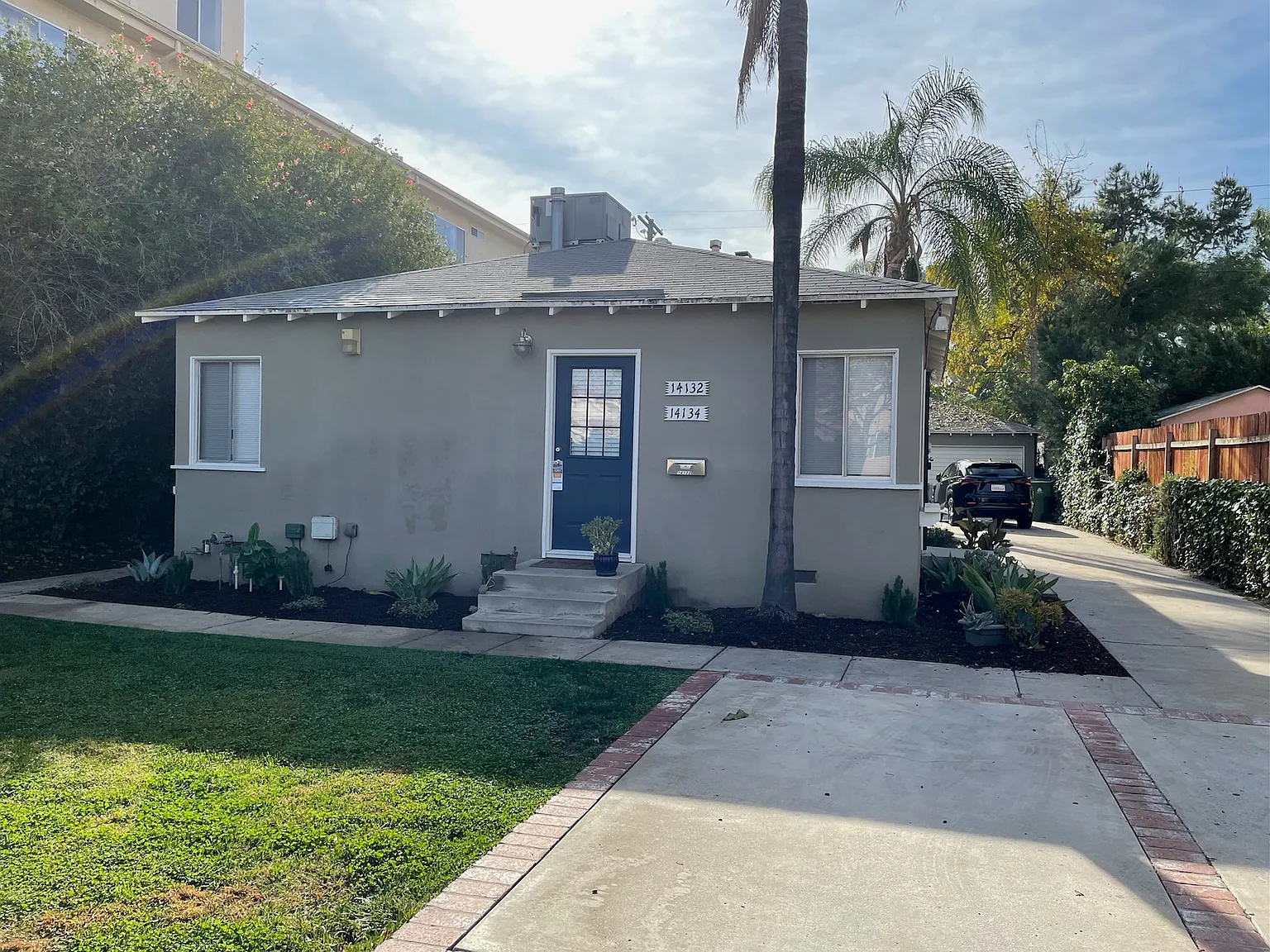 2 bed, 800 sqft, $2,395 — Photo 2