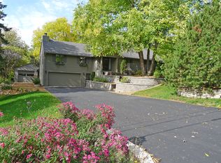 115 Queensland Ln N, Plymouth, MN 55447