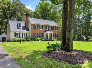 2261 Planters Row Dr, Midlothian, VA 23113
