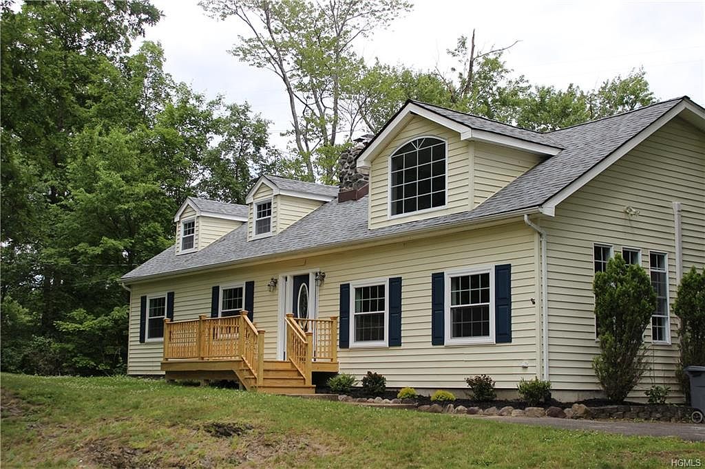 1 E Green Rd, Rock Tavern, NY 12575 Zillow