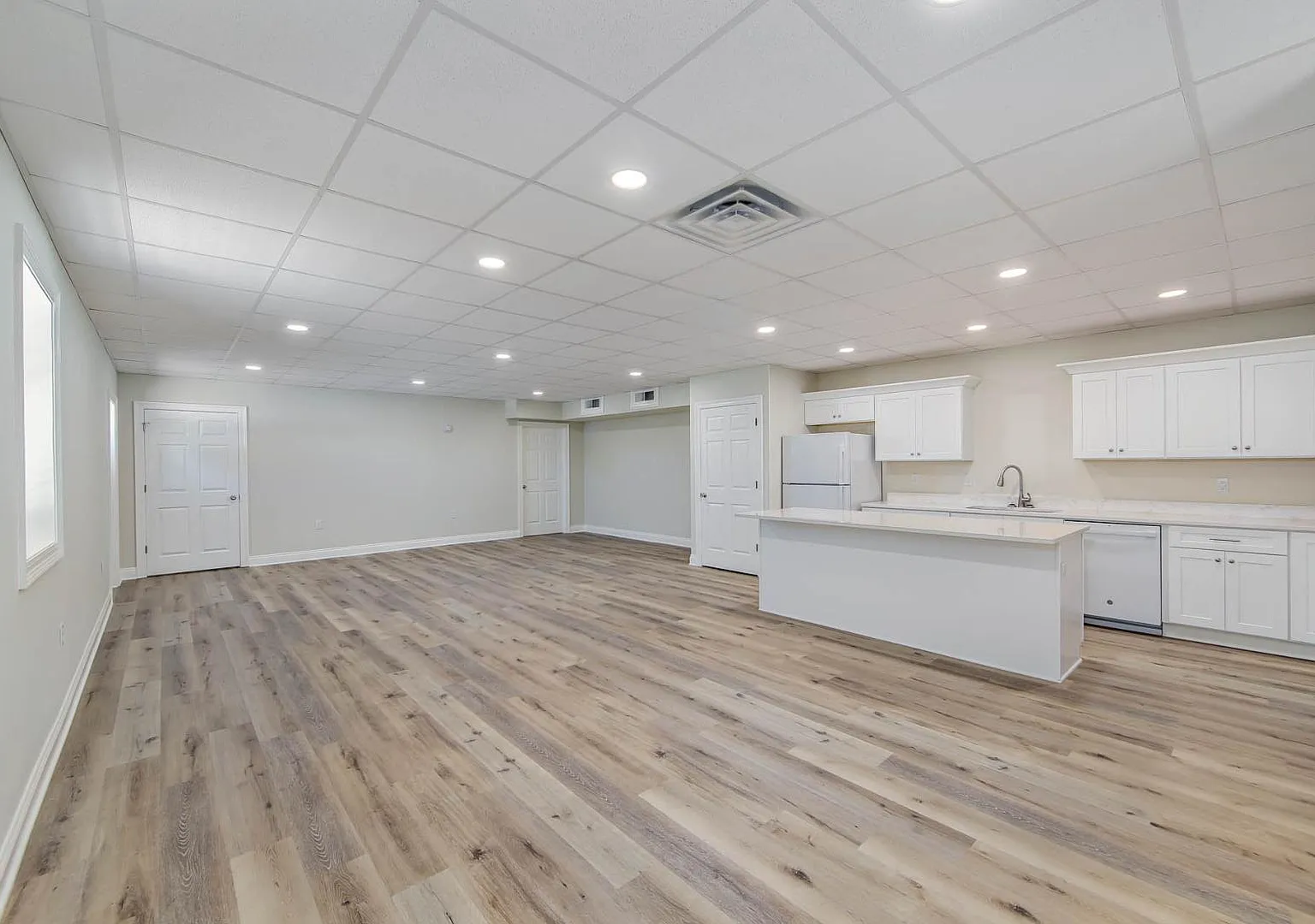 307 Hickory St - 307 Hickory Condo — Photo 2