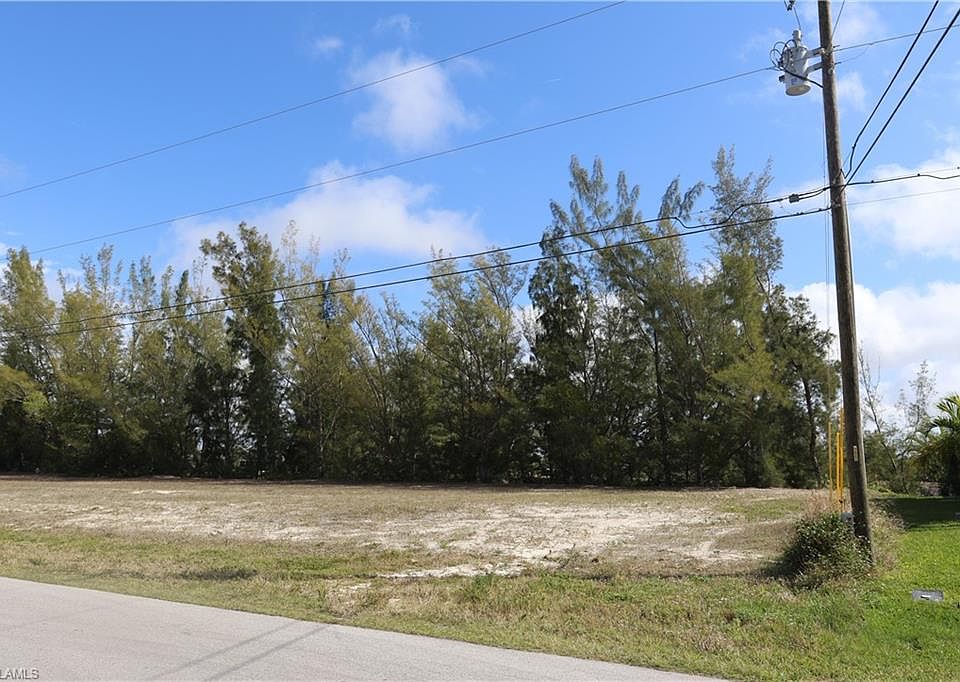 1st image of 2833 SW 17th Pl