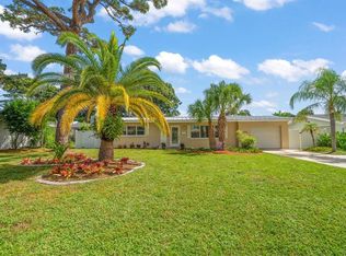 606 Palm Ave, Belleair, FL 33756