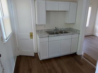 2167 W 104th St, Cleveland, OH 44102