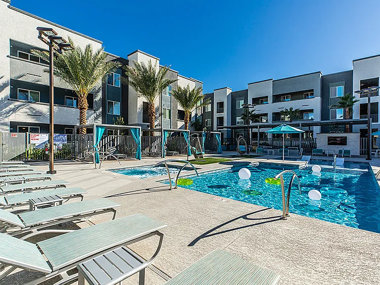 ARISTA APARTMENT HOMES — Photo 14