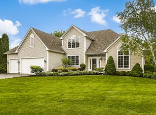 2 Sequoia Rd, Hawthorn Woods, IL 60047