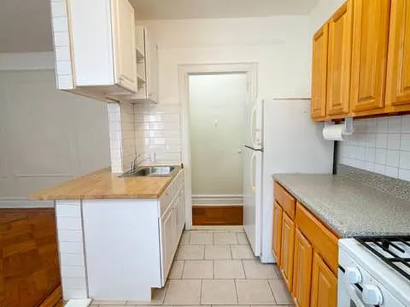 9116 3rd Ave Floor 3, Brooklyn, NY 11209
