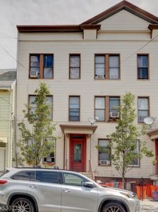 522 28th St, Union City, NJ, 07087