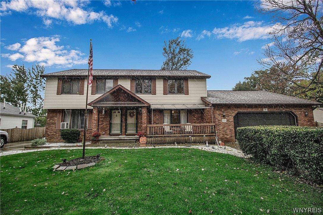 5840 Lakeview Ter, Lake View, NY 14085 Zillow