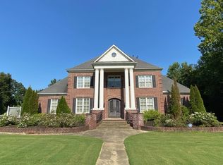 930 Snowden Farm Rd, Collierville, TN 38017