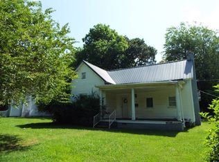 126 Lewis St, Marion, KY 42064