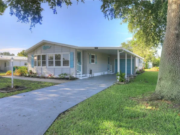 911 Yew St, Barefoot Bay, FL 32976